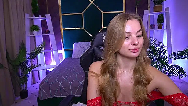 Snapshot of AngyyEyess chatting on November 6, 11:53 pm AngyyEyess online show from November 6, 11:53 pm