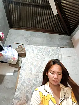 Snapshot of ur_hotsiren chatting on November 4, 3:49 pm ur hotsiren online show from November 4, 3:49 pm