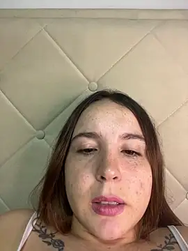 m0ranguinh0s2 online show from May 23, 1:04 am