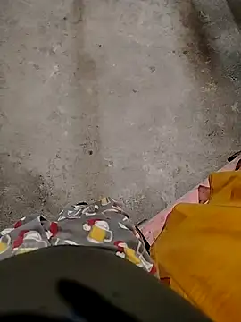 Snapshot of Alaver2587 chatting on February 22, 2:58 am Alaver2587 online show from February 22, 2:58 am