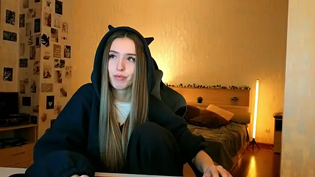 yourrdanceteacher online show from January 7, 8:25 pm