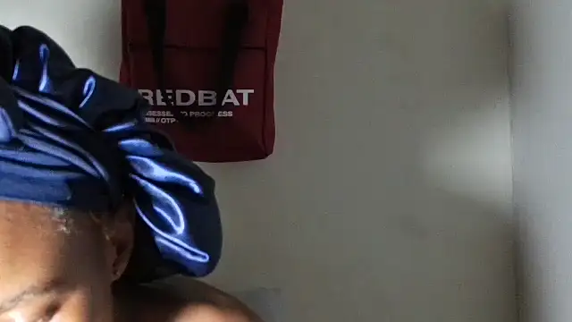 SexyBitchx01 online show from November 1, 4:34 pm