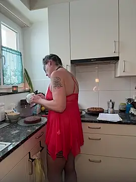 Nadja Noir online show from November 28, 12:49 pm