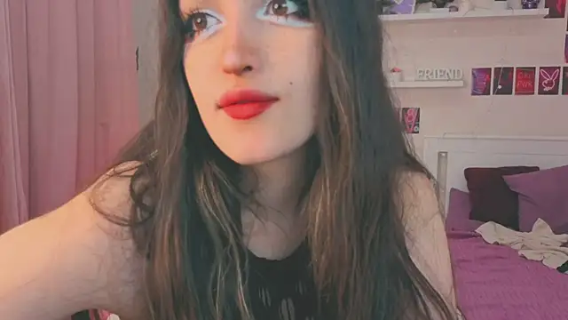 Snapshot of kamila_blush chatting on September 17, 9:50 pm kamila blush online show from September 17, 9:50 pm