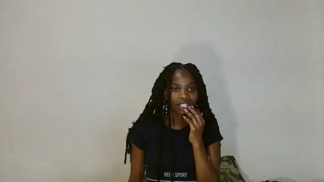 Snapshot of DarkChocox01 chatting on September 24, 8:04 pm DarkChocox01 online show from September 24, 8:04 pm