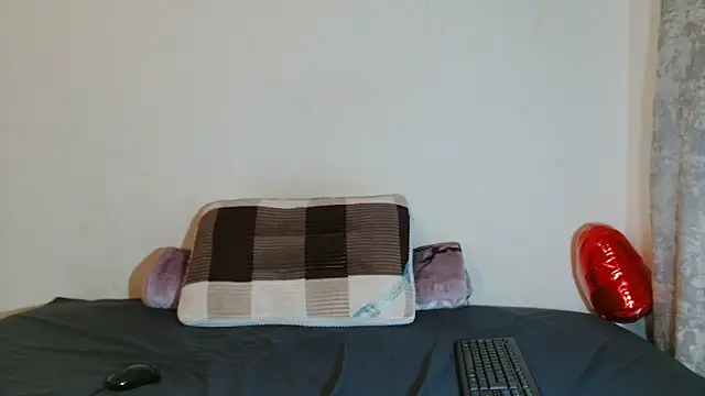 DarkChocox01 online show from November 10, 5:18 pm