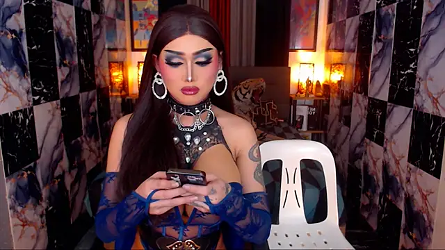 Snapshot of IndestructibleLily chatting on October 26, 9:31 am IndestructibleLily online show from October 26, 9:31 am