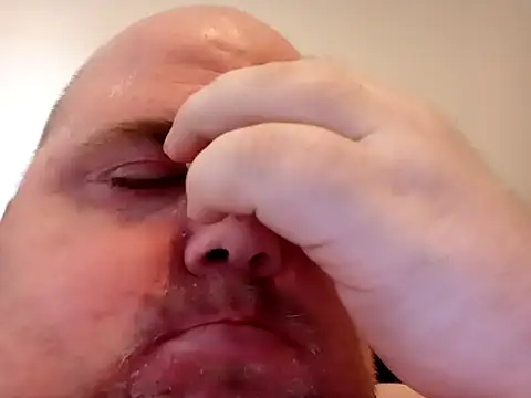 Nigel1121 online show from April 7, 12:23 am