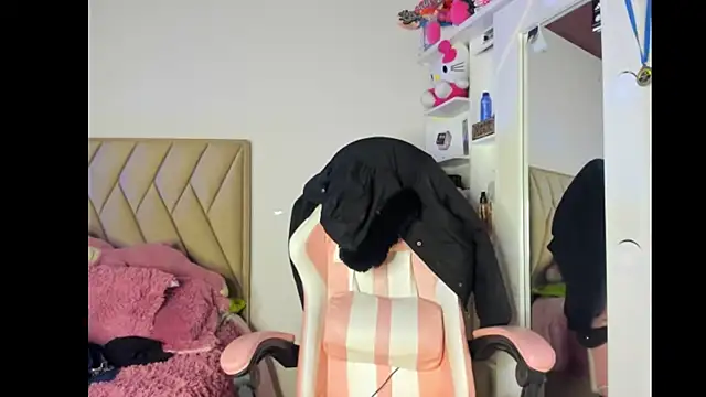 Candy violetta  online show from November 11, 3:40 pm