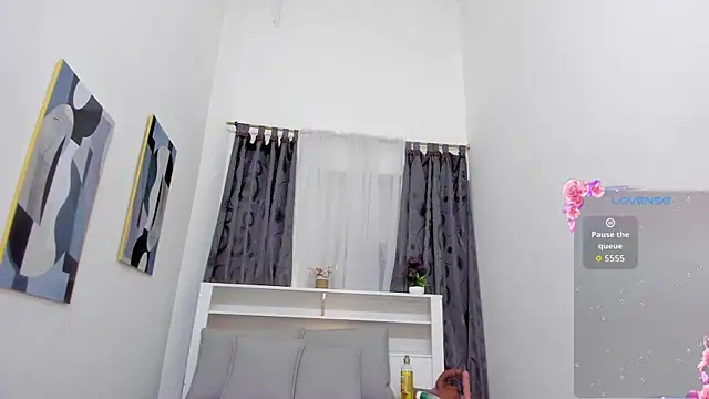 Snapshot of Mistt_Mia chatting on May 28, 7:20 pm Mistt Mia online show from May 28, 7:20 pm