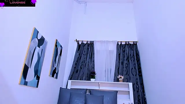 Mistt Mia online show from February 10, 6:07 pm