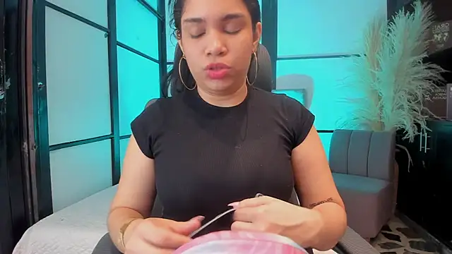 SamaraAnders  online show from March 19, 4:56 am