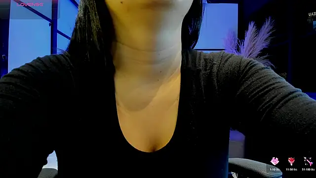 SamaraAnders  online show from April 7, 4:36 am