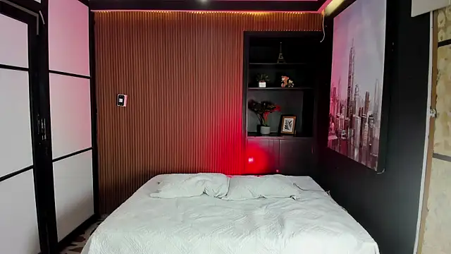 SamaraAnders  online show from May 10, 5:33 am