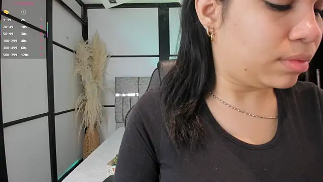 SamaraAnders  online show from December 22, 5:18 am