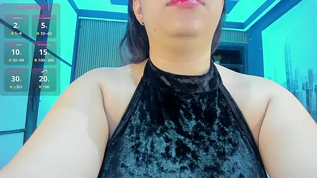 Snapshot of SamaraAnders_ chatting on August 8, 4:52 am SamaraAnders online show from August 8, 4:52 am