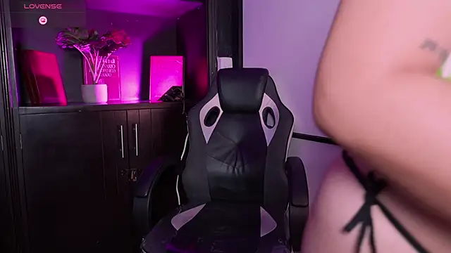 SamaraAnders  online show from November 29, 4:56 am