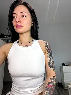 kaonasssiii online show from November 3, 7:50 pm