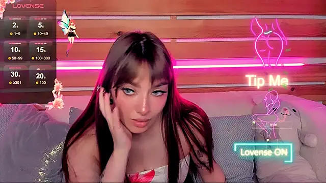 Emily Tylerr online show from October 7, 7:09 am