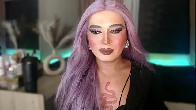 Snapshot of mslilly_croft chatting on February 7, 5:10 pm mslilly croft online show from February 7, 5:10 pm