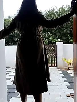 mallu-lover online show from April 13, 11:58 am