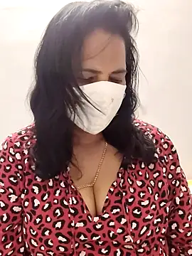 mallu-lover online show from December 20, 5:05 pm