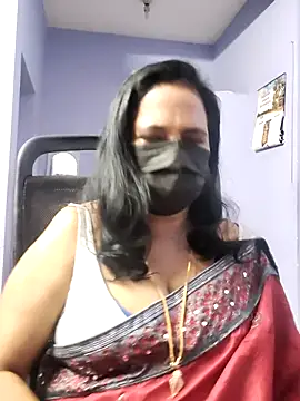 Snapshot of mallu-lover chatting on February 10, 5:50 am mallu-lover online show from February 10, 5:50 am