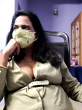 Snapshot of mallu-lover chatting on February 14, 5:35 pm mallu-lover online show from February 14, 5:35 pm