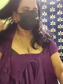 mallu-lover online show from November 7, 5:28 pm