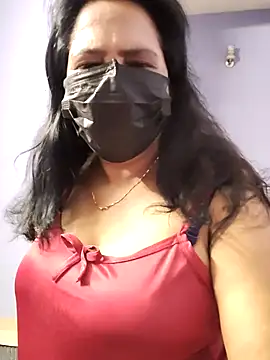 mallu-lover online show from April 5, 1:18 pm