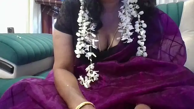 mallu-lover online show from June 1, 12:16 pm