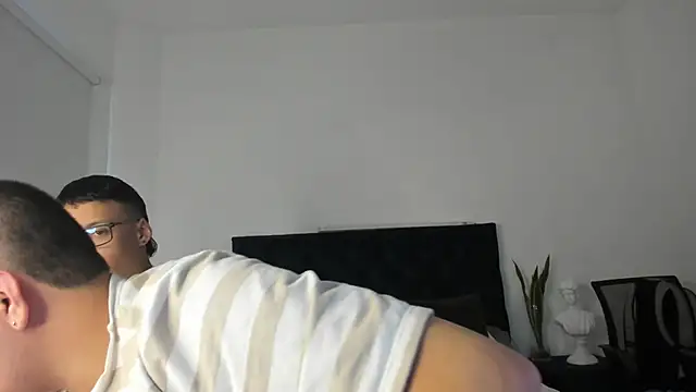 NoahLux online show from September 30, 7:20 pm