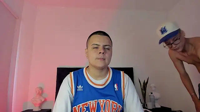 NoahLux online show from September 18, 8:12 pm