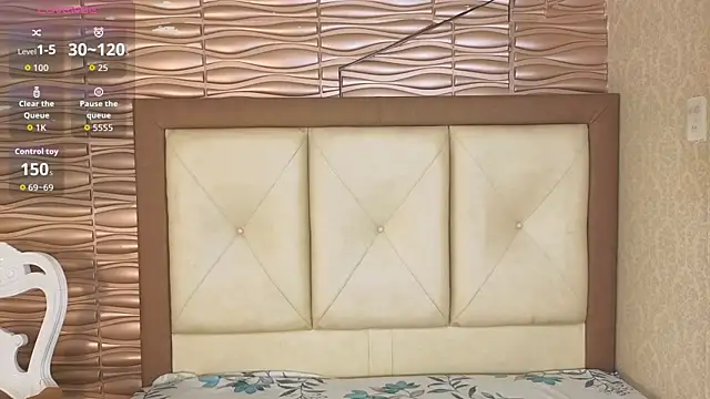 Snapshot of Miladiosa chatting on July 17, 1:08 pm Miladiosa online show from July 17, 1:08 pm