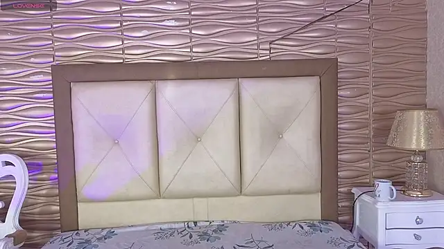 Miladiosa online show from May 29, 12:44 pm