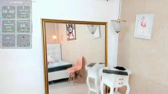 Snapshot of Miladiosa chatting on September 22, 11:27 am Miladiosa online show from September 22, 11:27 am