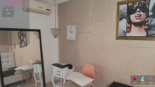 Snapshot of Miladiosa chatting on October 5, 11:56 am Miladiosa online show from October 5, 11:56 am