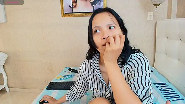 Snapshot of Miladiosa chatting on November 3, 12:09 pm Miladiosa online show from November 3, 12:09 pm