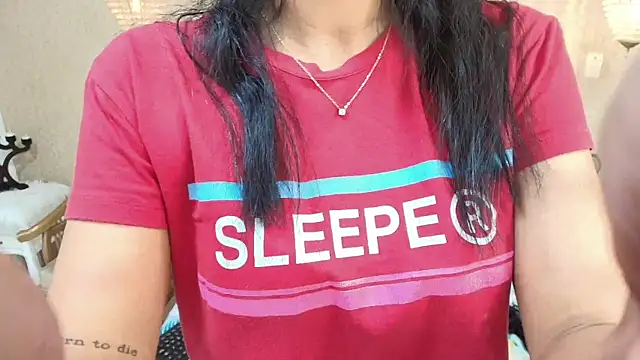 Snapshot of Miladiosa chatting on February 26, 12:49 pm Miladiosa online show from February 26, 12:49 pm