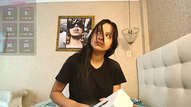 Snapshot of Miladiosa chatting on December 19, 11:56 am Miladiosa online show from December 19, 11:56 am