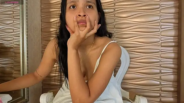 Snapshot of Miladiosa chatting on June 28, 12:22 pm Miladiosa online show from June 28, 12:22 pm