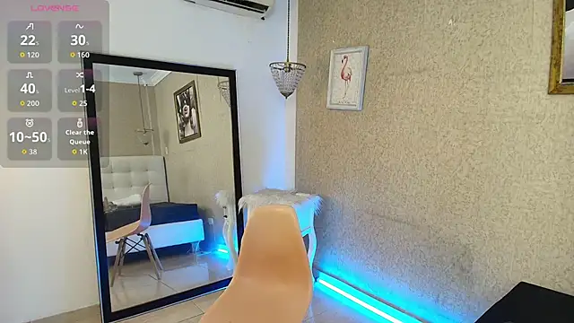 Snapshot of Miladiosa chatting on October 23, 12:15 pm Miladiosa online show from October 23, 12:15 pm