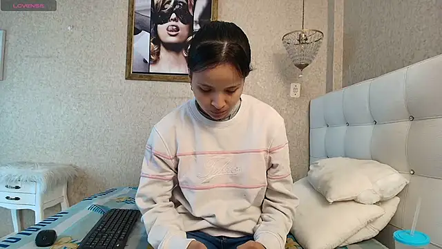 Snapshot of Miladiosa chatting on November 28, 12:38 pm Miladiosa online show from November 28, 12:38 pm