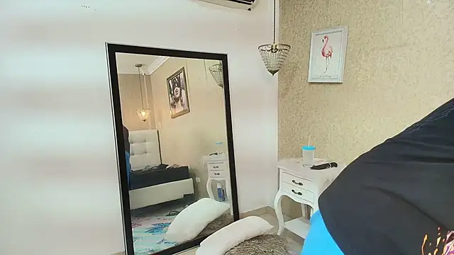 Snapshot of Miladiosa chatting on October 10, 12:06 pm Miladiosa online show from October 10, 12:06 pm