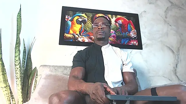Snapshot of MrByronStallion chatting on September 15, 12:38 pm MrByronStallion online show from September 15, 12:38 pm