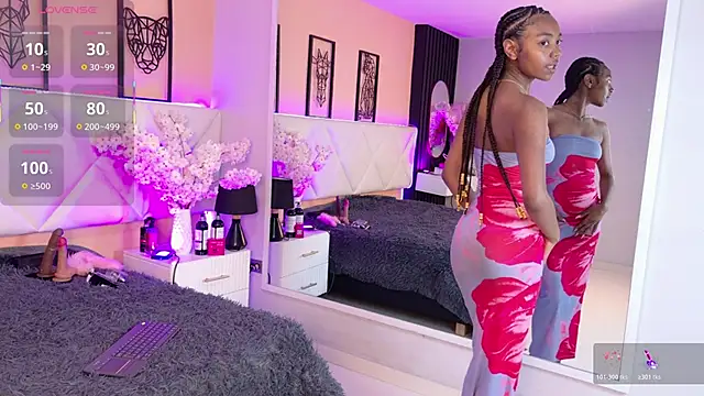 amy miller1 online show from November 12, 8:12 pm