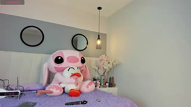 amy miller1 online show from February 11, 1:55 pm