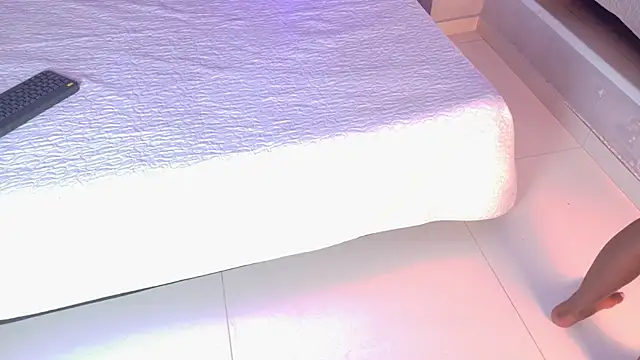 amy miller1 online show from December 20, 7:28 pm