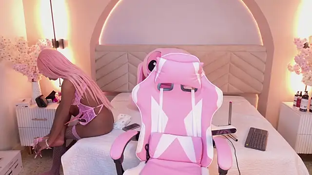 amy miller1 online show from March 2, 8:16 pm