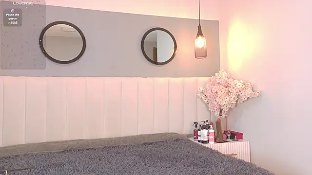 amy miller1 online show from February 5, 8:04 pm